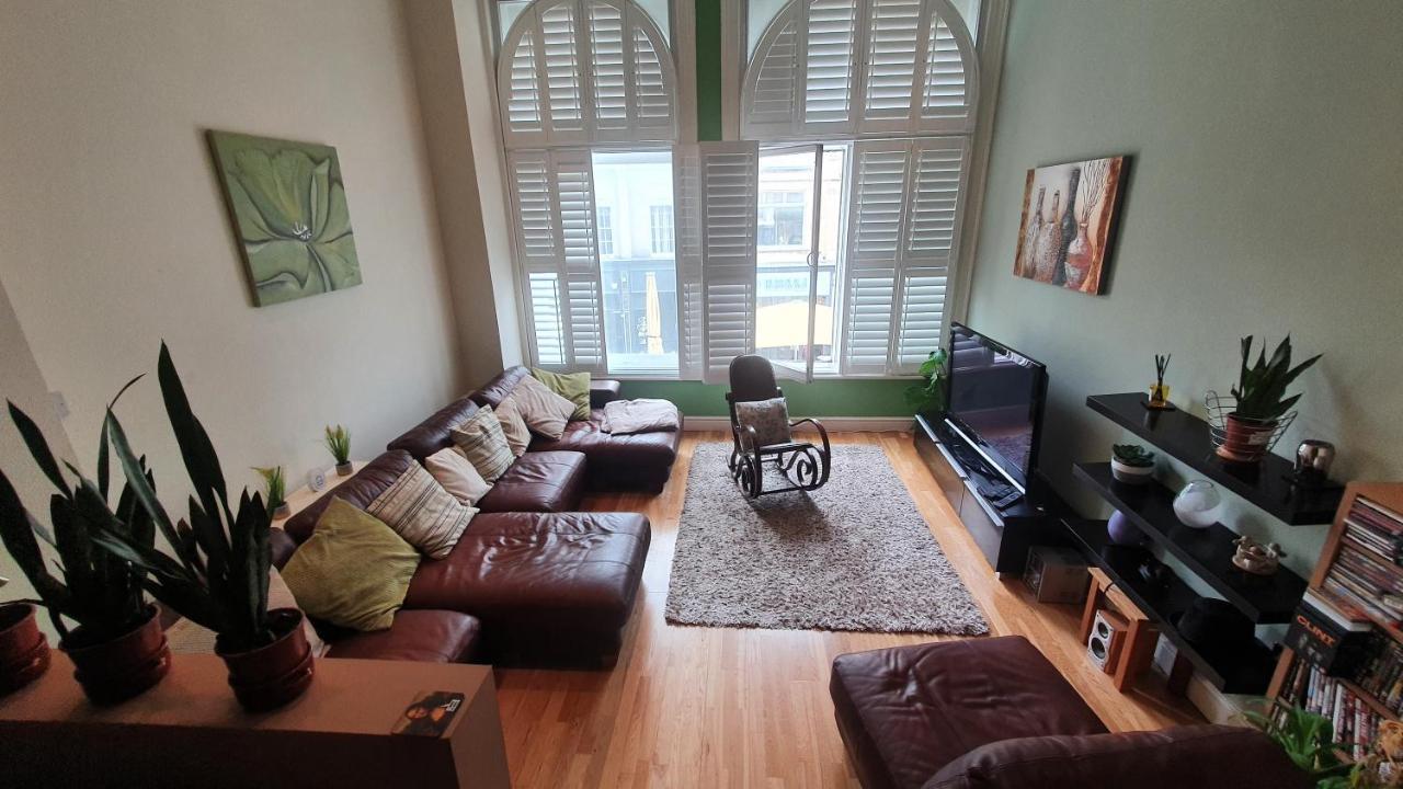 Castell Haven Studio Apartment Cardiff Bagian luar foto