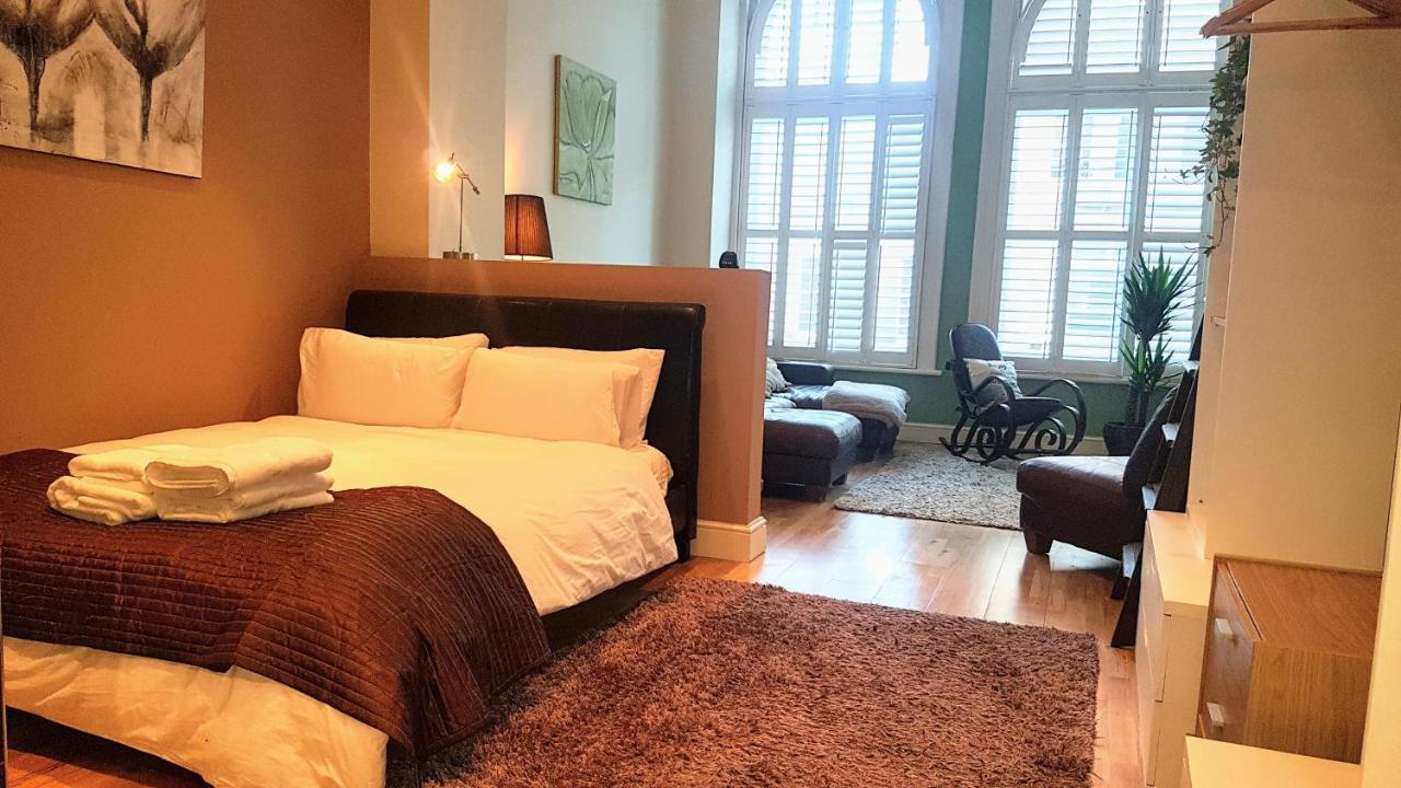 Castell Haven Studio Apartment Cardiff Bagian luar foto